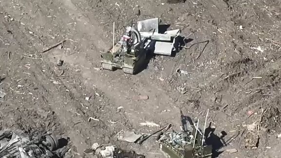 Rusové poslali u Bachmutu do útoku i ozbrojené roboty